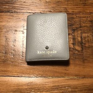 kate spade Small Stacy Wallet - light grey